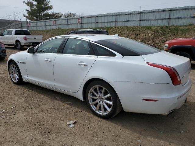 Obraz 2 z 2013 JAGUAR XJ  2013 z VIN SAJWJ1CD0D8V47421