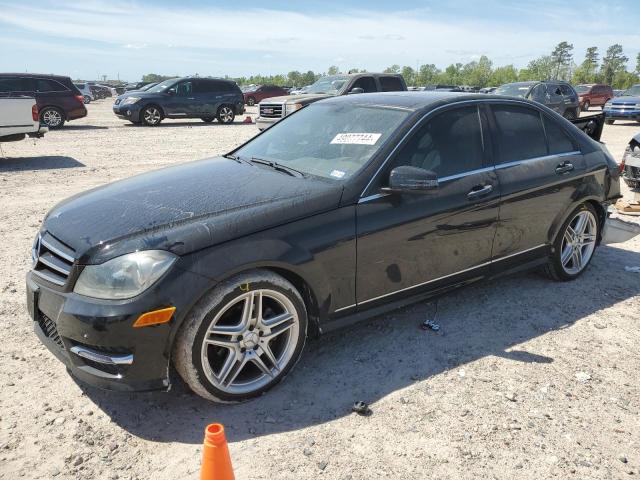 Obraz 1 z 2014 MERCEDES-BENZ C 250 2014 z VIN WDDGF4HB2EA943945