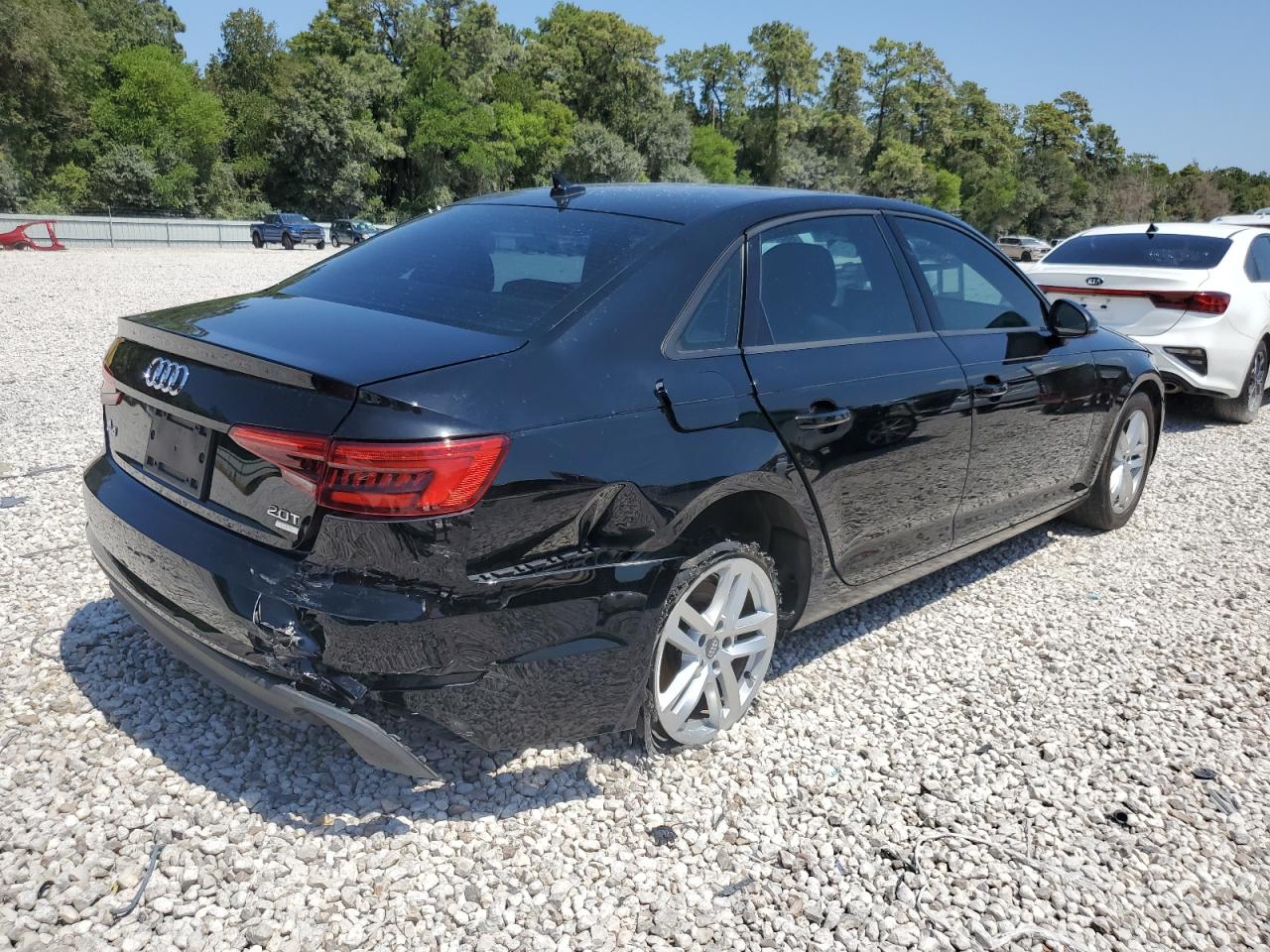 Изображение 3 2017 AUDI A4 ULTRA PREMIUM 2017 с VIN WAUGMAF40HN062805