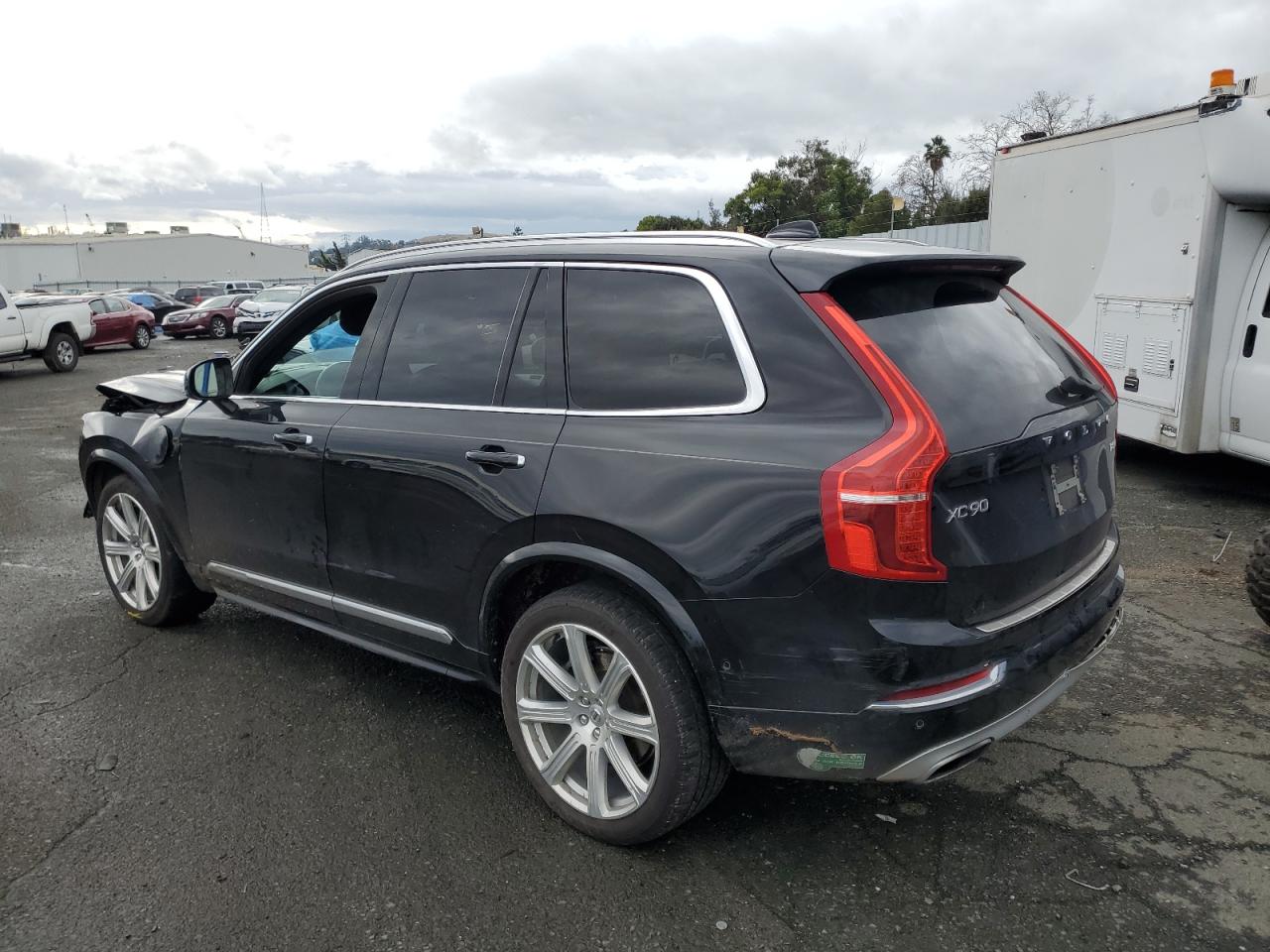 Изображение 2 2016 VOLVO XC90 T8 2016 с VIN YV4BC0PL6G1091700