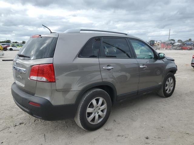 Image 3 of 2013 KIA SORENTO LX 2013 with VIN 5XYKTDA20DG376012