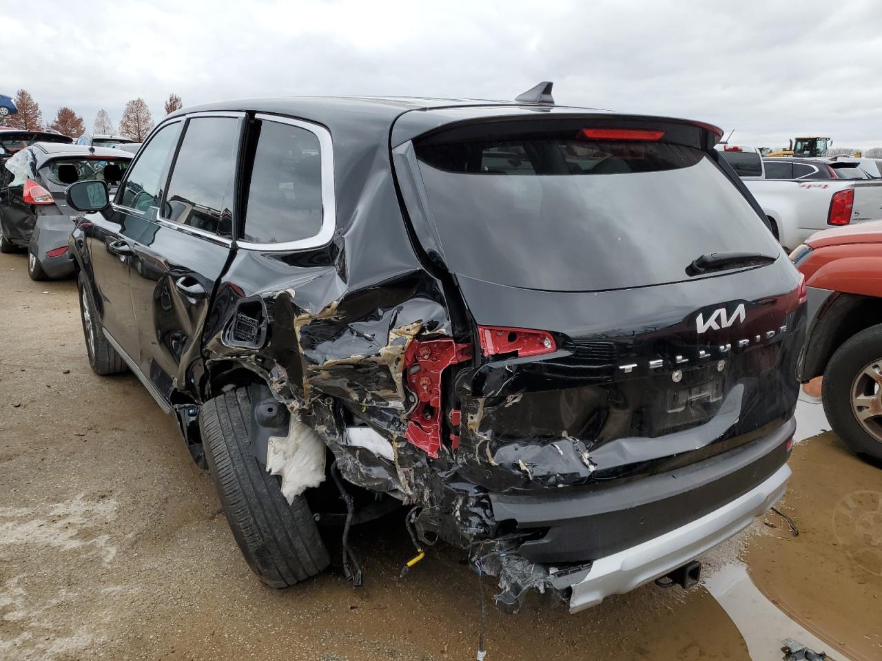 Image 2 of 2022 KIA TELLURIDE LX 2022 with VIN 5XYP24HCXNG238843