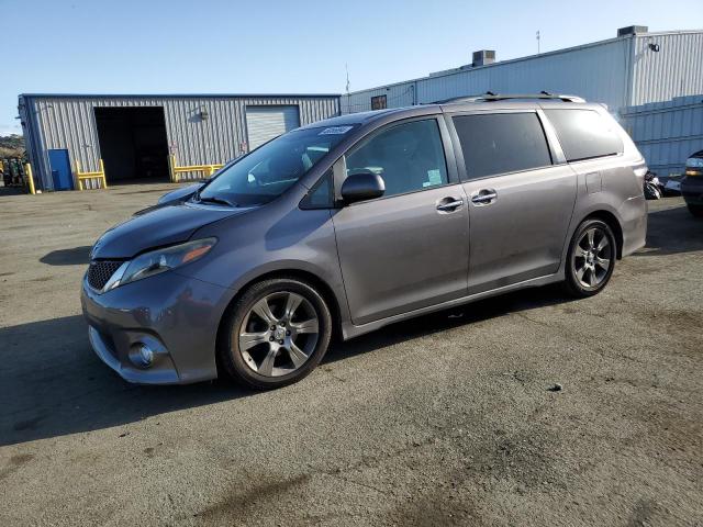 Image 1 of 2016 TOYOTA SIENNA SE 2016 with VIN 5TDXK3DC5GS702837