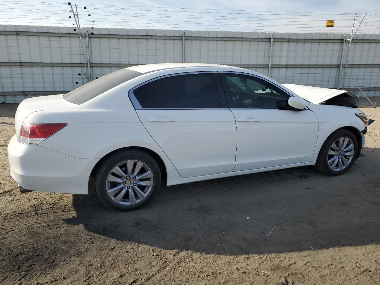 Изображение 3 2010 HONDA ACCORD LX 2010 с VIN 1HGCP2F31AA012550