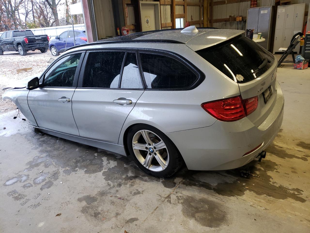 Obraz 2 z 2014 BMW 328 XI 2014 z VIN WBA3G7C57EF186193