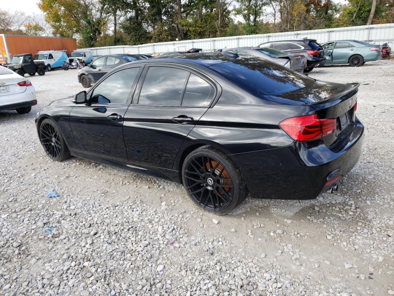 Изображение 2 2016 BMW 328 I SULEV 2016 с VIN WBA8E9G53GNT86238