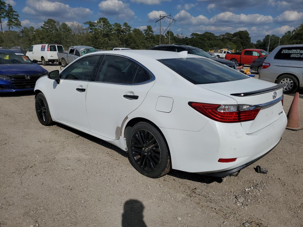 Изображение 2 2015 LEXUS ES 350 2015 с VIN JTHBK1GG1F2171945