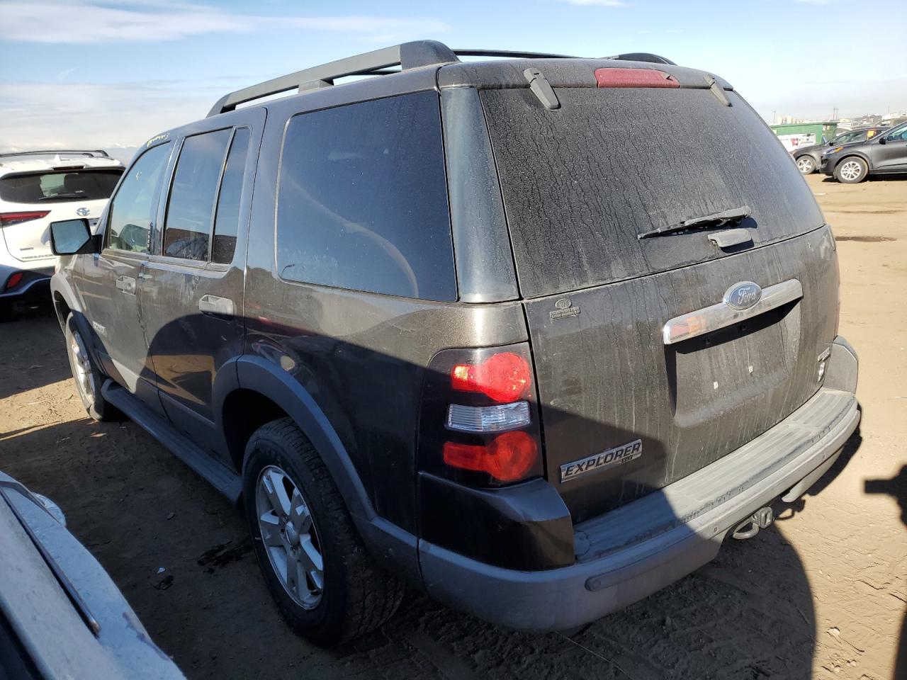 Obraz 2 z 2006 FORD EXPLORER XLT 2006 z VIN 1FMEU73856ZA01729