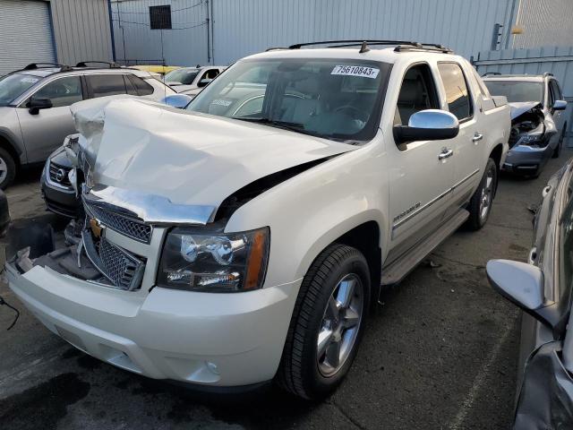 Image 1 of 2013 CHEVROLET AVALANCHE LTZ 2013 with VIN 3GNTKGE7XDG203962