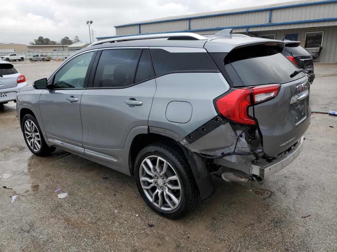Image 2 of 2023 GMC TERRAIN DENALI 2023 with VIN 3GKALXEG9PL249344