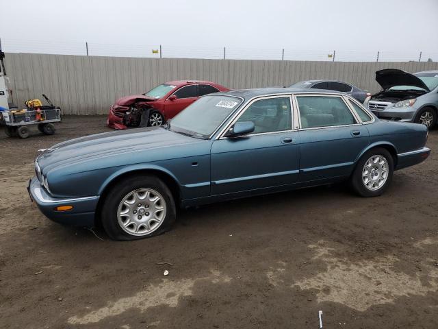 Obraz 1 z 2000 JAGUAR XJ8  2000 z VIN SAJDA14C1YLF15662