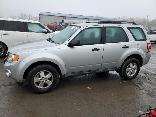 Image 1 of 2010 FORD ESCAPE XLS 2010 with VIN 1FMCU0C70AKB07416