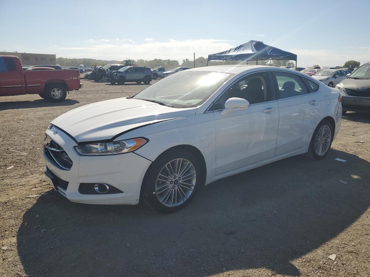 Image 1 of 2014 FORD FUSION SE 2014 with VIN 3FA6P0HD1ER120271