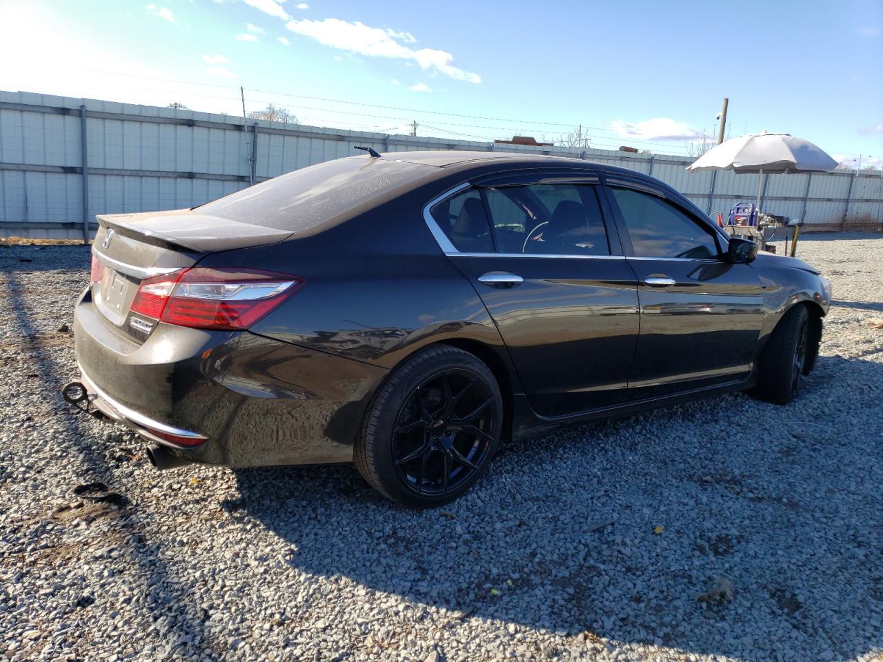 Image 3 of 2017 HONDA ACCORD SPORT SPECIAL EDITION 2017 with VIN 1HGCR2F11HA177145