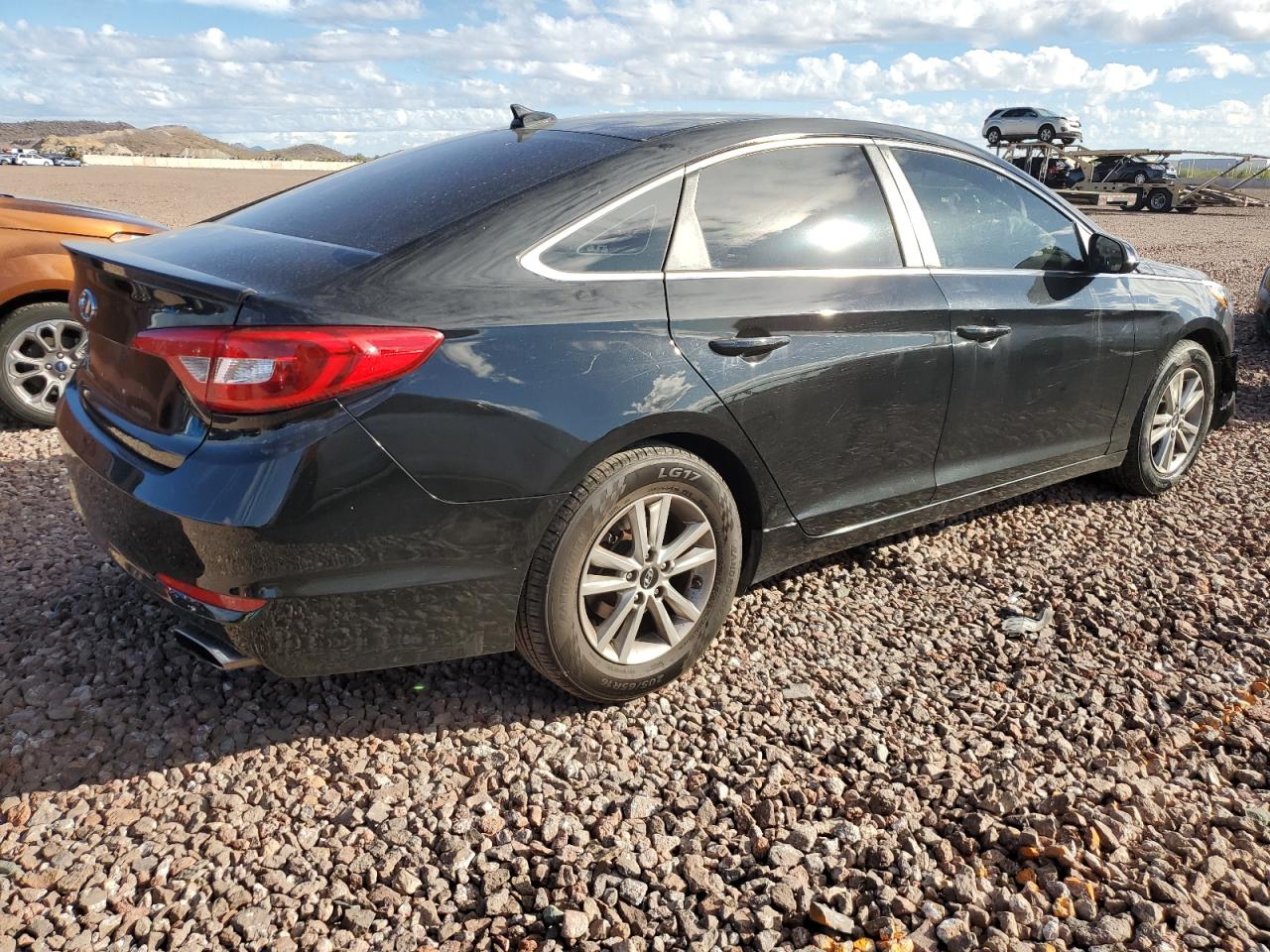 Obraz 3 z 2015 HYUNDAI SONATA SE 2015 z VIN 5NPE24AF4FH164356