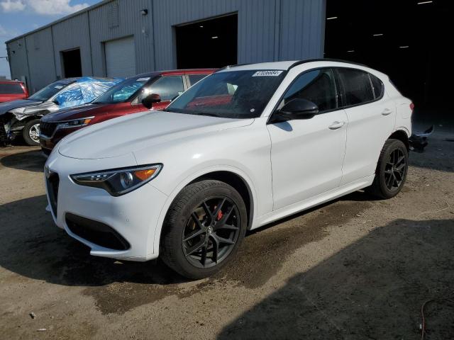 Изображение 2020 ALFA ROMEO STELVIO  2020