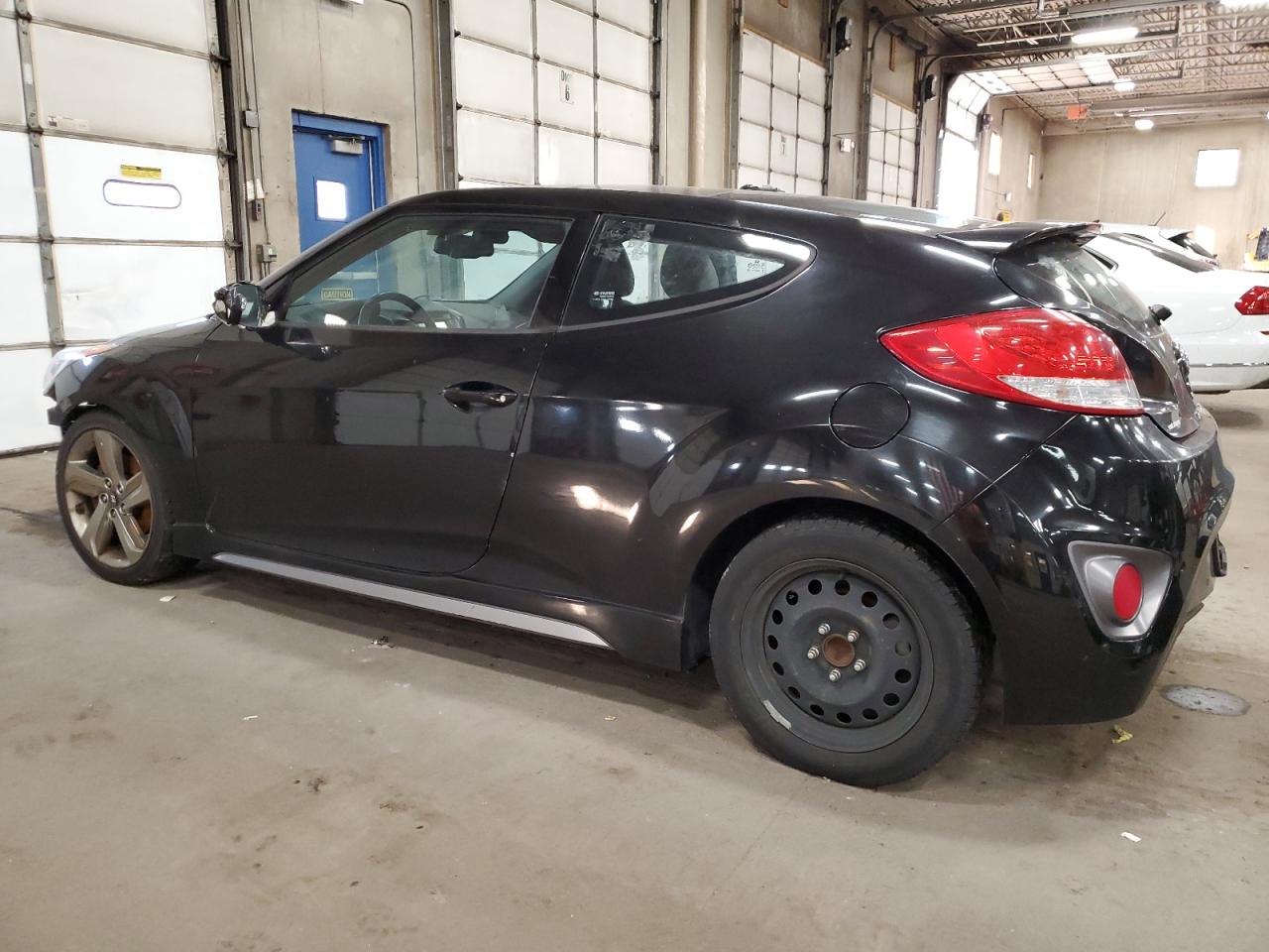 Image 2 of 2013 HYUNDAI VELOSTER TURBO 2013 with VIN KMHTC6AE0DU082548