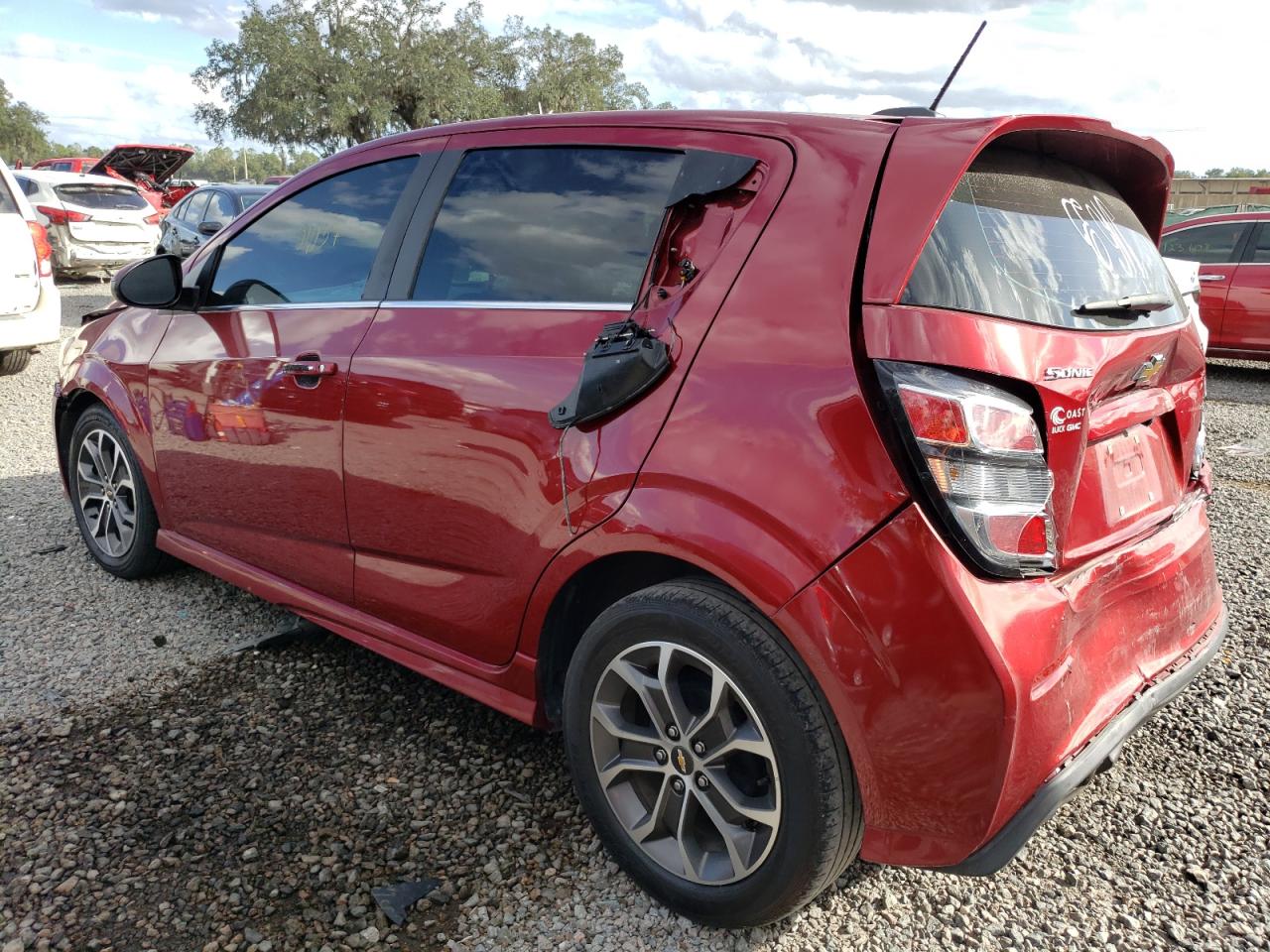 Изображение 2 2017 CHEVROLET SONIC LT 2017 с VIN 1G1JD6SH2H4111189