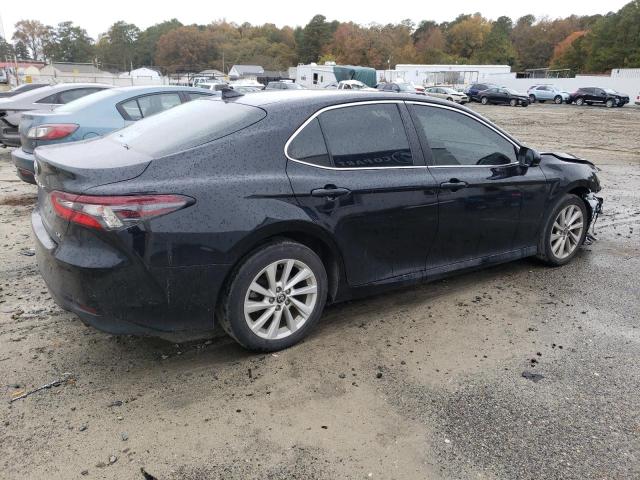 Obraz 3 z 2021 TOYOTA CAMRY LE 2021 z VIN 4T1C11AKXMU576866