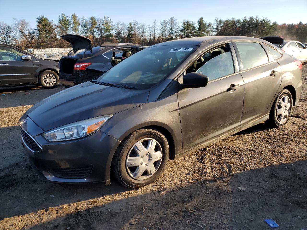 Изображение 1 2015 FORD FOCUS S 2015 с VIN 1FADP3E28FL267277