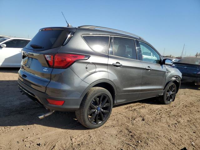 Image 3 of 2019 FORD ESCAPE SE 2019 with VIN 1FMCU9GD2KUB28861