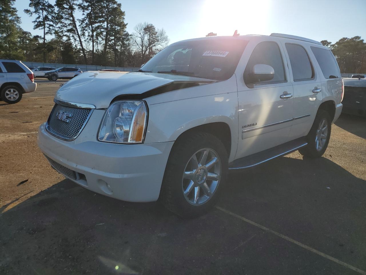 Obraz 1 z 2010 GMC YUKON DENALI 2010 z VIN 1GKUKEEF2AR289096