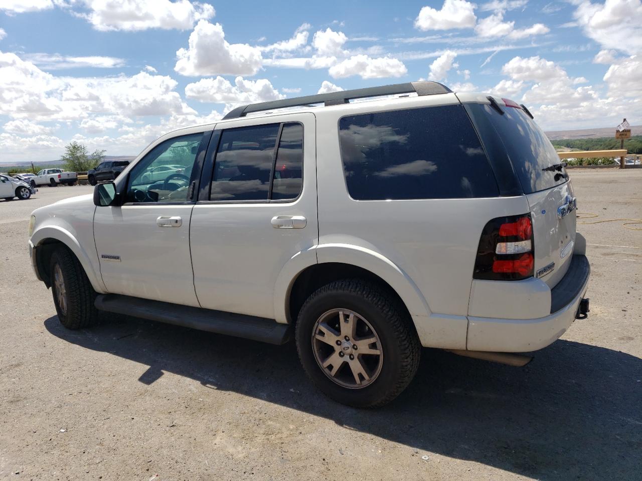 Изображение 2 2008 FORD EXPLORER XLT 2008 с VIN 1FMEU63E08UA32998