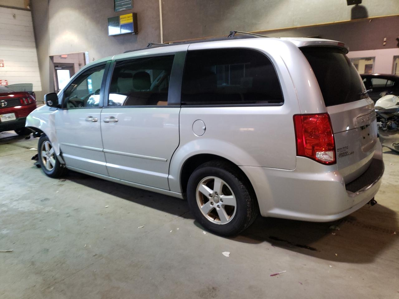 Image 2 of 2012 DODGE GRAND CARAVAN SXT 2012 with VIN 2C4RDGCG4CR203769