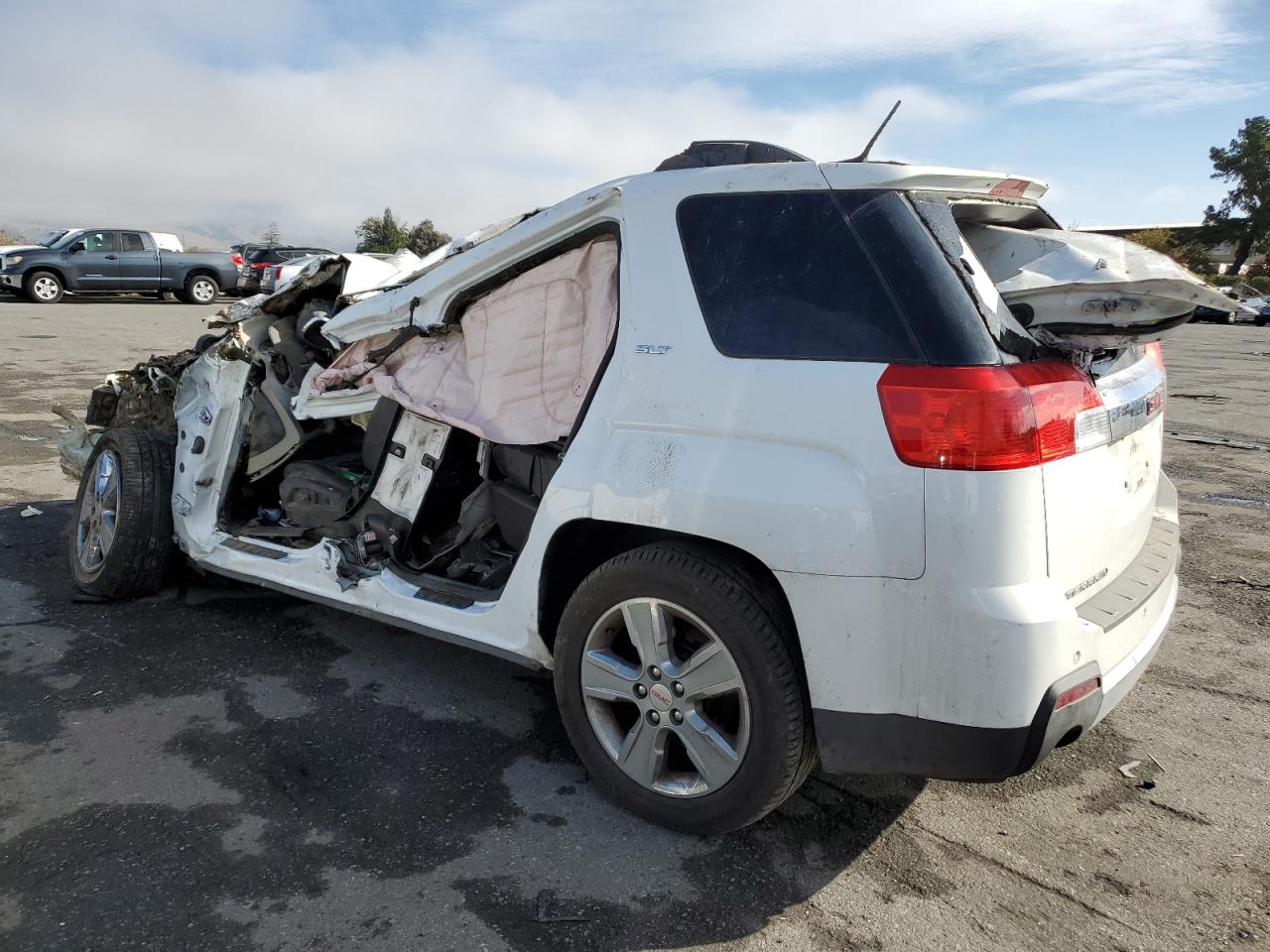 Image 2 of 2014 GMC TERRAIN SLT 2014 with VIN 2GKFLTE35E6326627