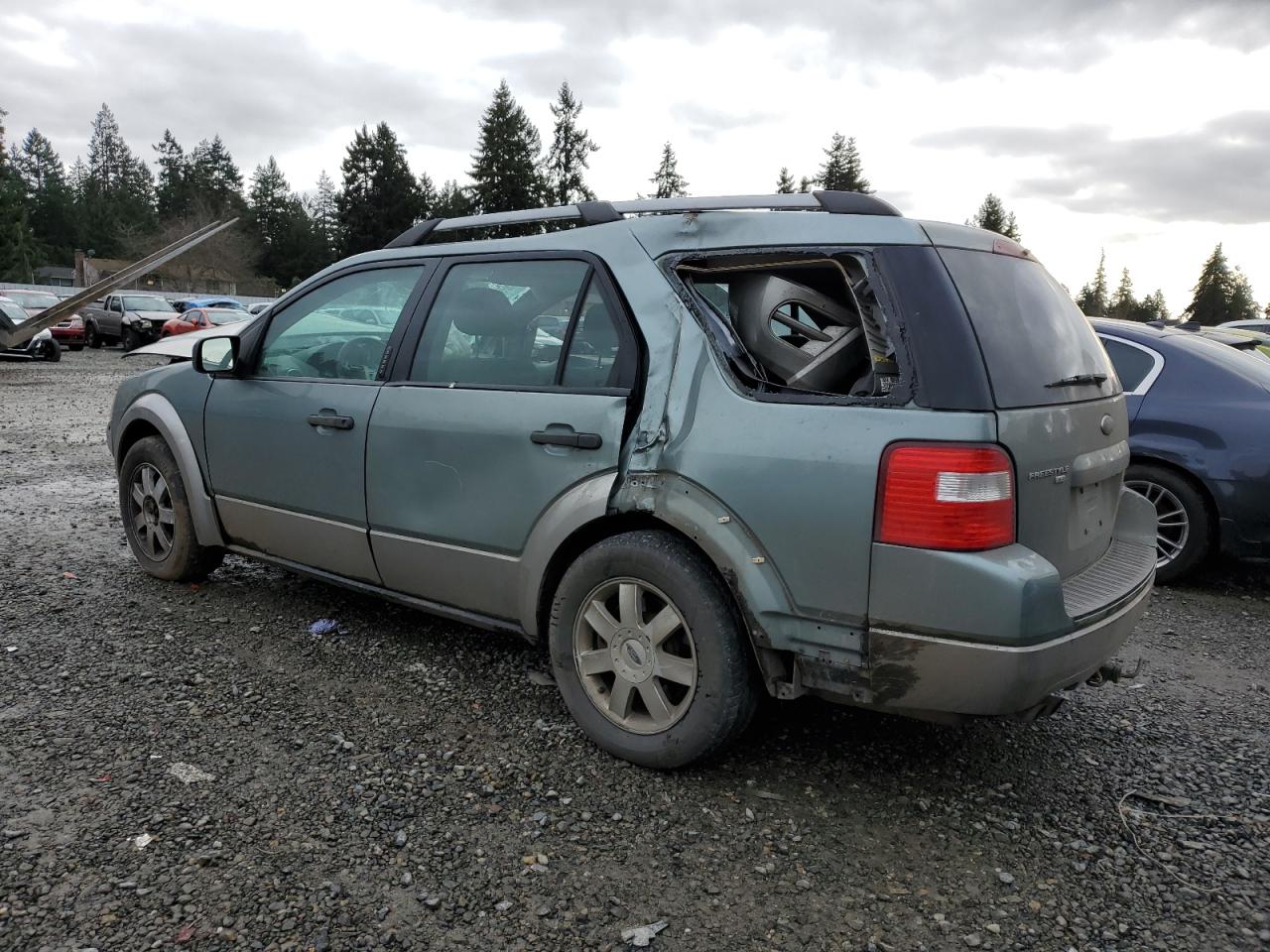 Изображение 2 2005 FORD FREESTYLE SE 2005 с VIN 1FMZK04165GA20073