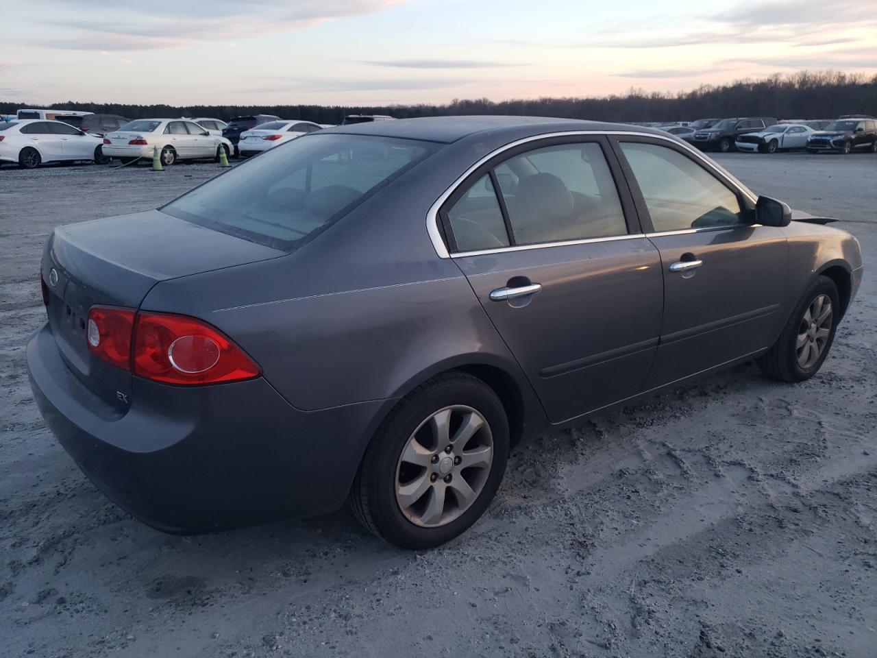 Изображение 3 2008 KIA OPTIMA LX 2008 с VIN KNAGE123885210144
