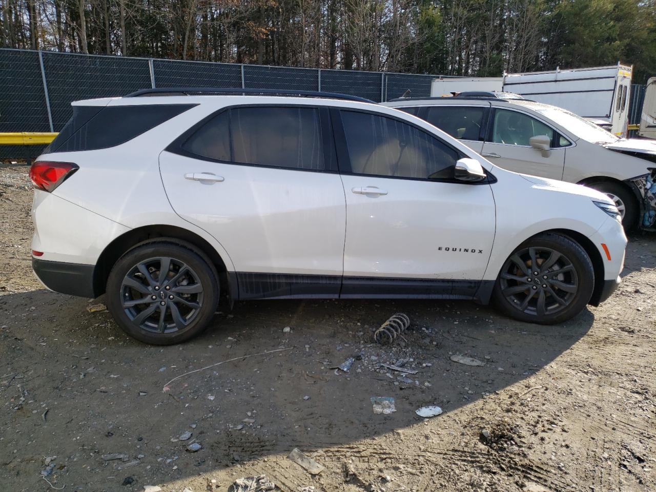 Изображение 3 2022 CHEVROLET EQUINOX RS 2022 с VIN 3GNAXMEVXNS163676