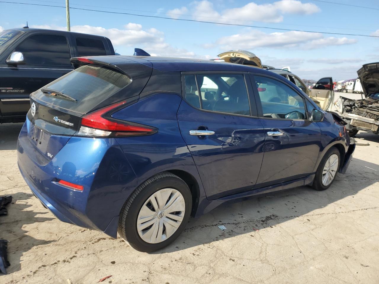 Image 3 of 2022 NISSAN LEAF SV 2022 with VIN 1N4AZ1CV7NC553540