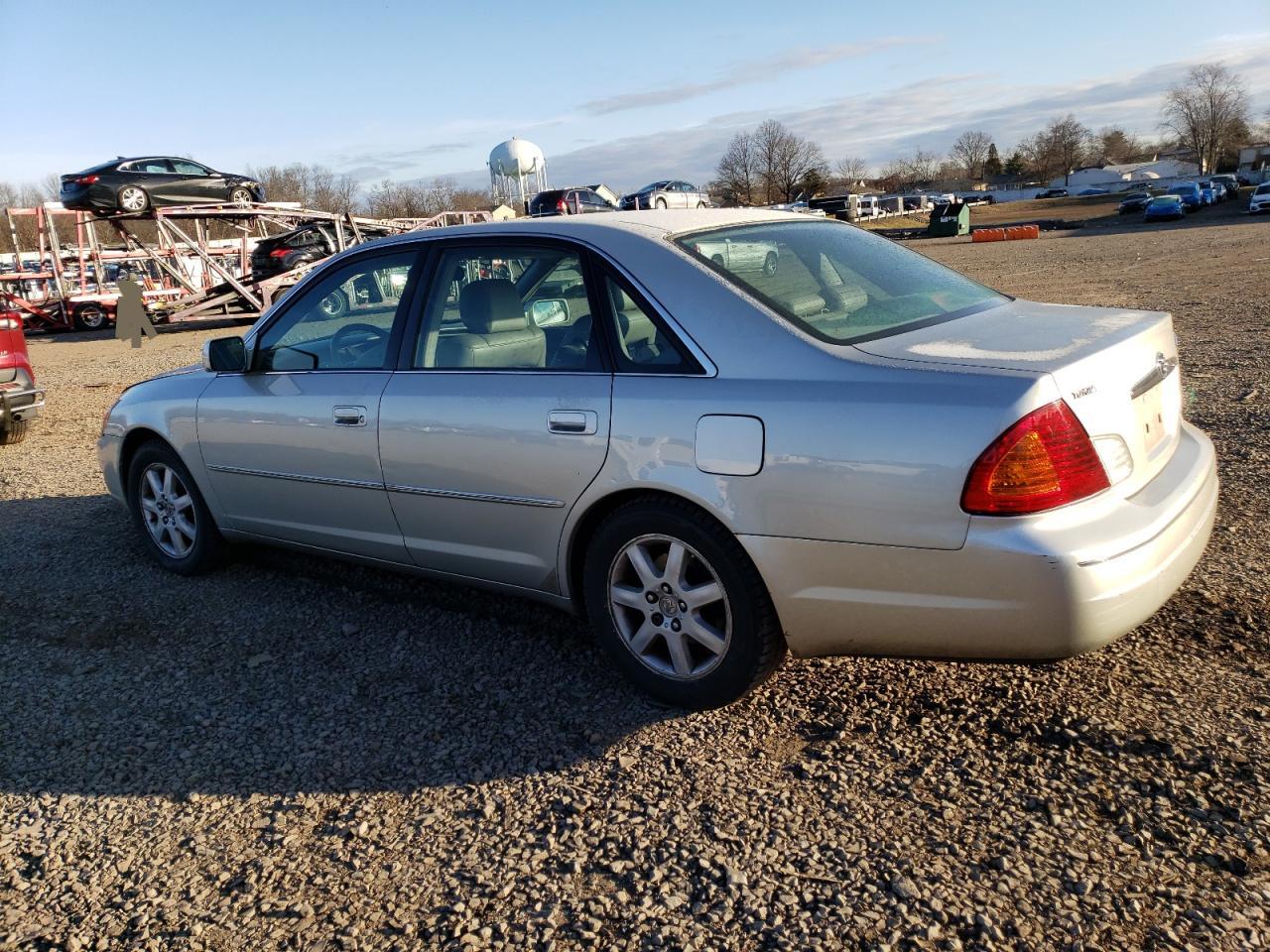 Image 2 of 2001 TOYOTA AVALON XL 2001 with VIN 4T1BF28B71U124913