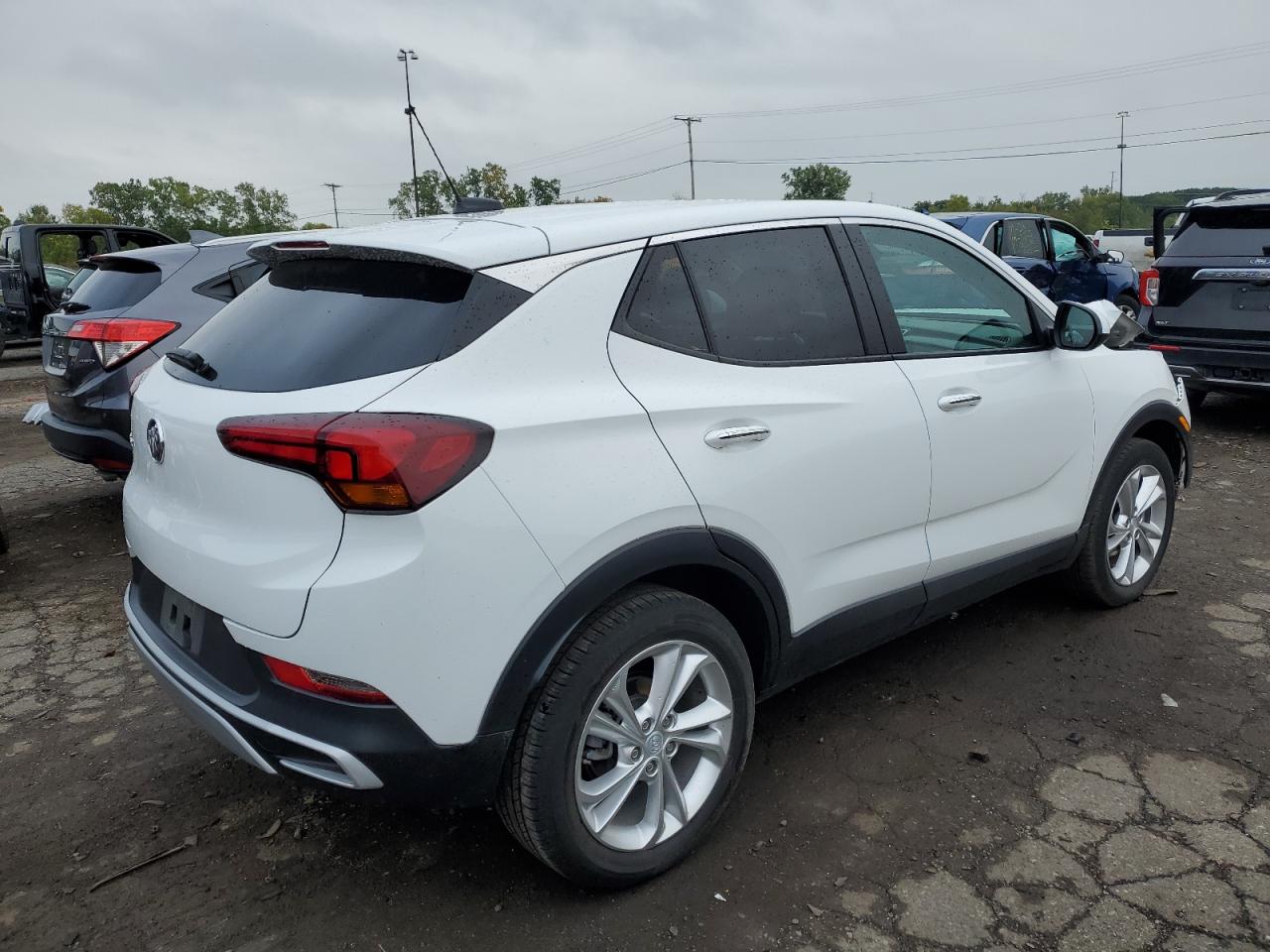 Image 3 of 2022 BUICK ENCORE GX PREFERRED 2022 with VIN KL4MMBS22NB023561