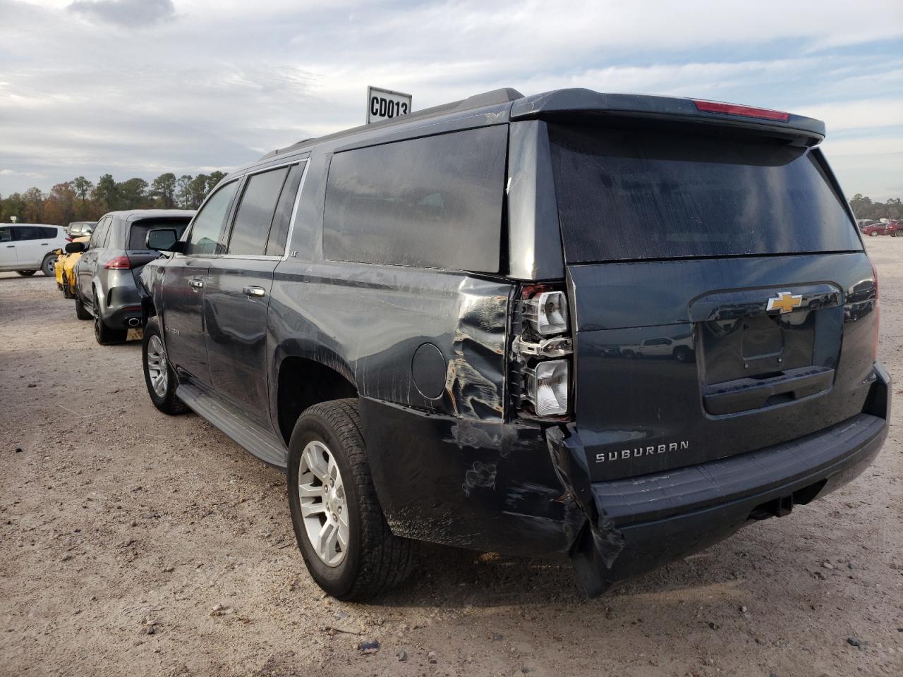 Изображение 2 2020 CHEVROLET SUBURBAN C1500 LT 2020 с VIN 1GNSCHKC3LR187943