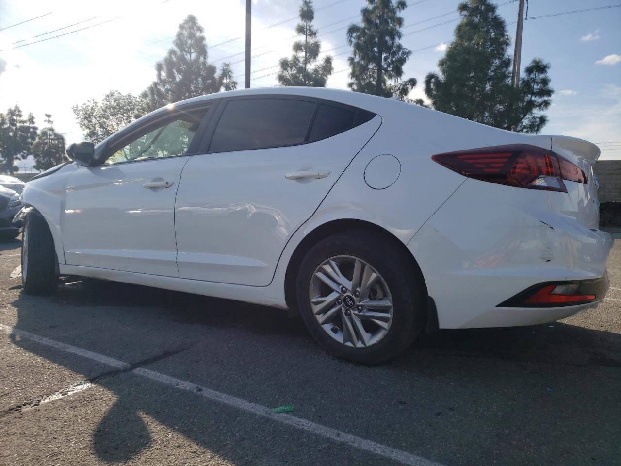 Изображение 2 2020 HYUNDAI ELANTRA SEL 2020 с VIN 5NPD84LF2LH593160