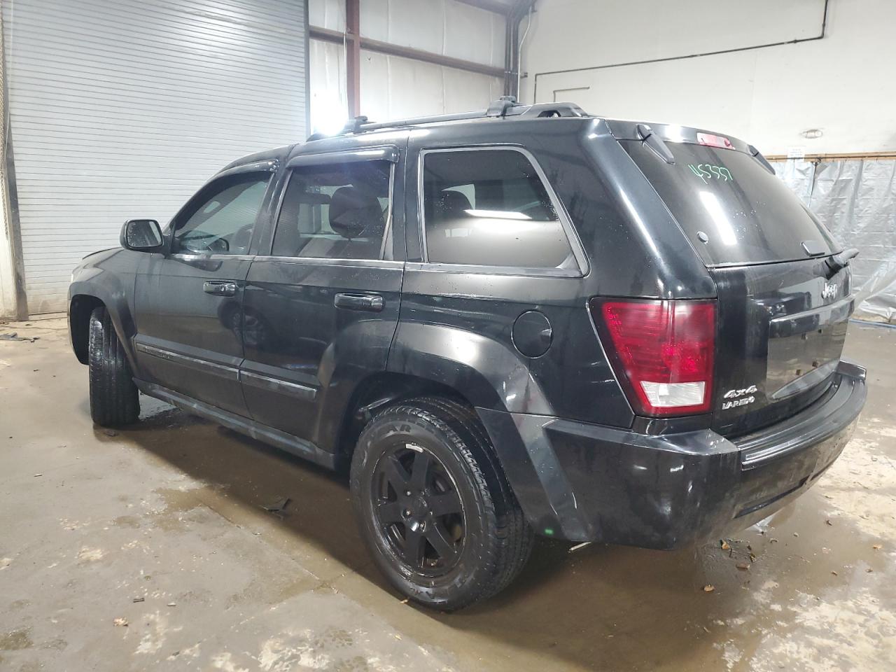 Image 2 of 2010 JEEP GRAND CHEROKEE LAREDO 2010 with VIN 1J4PR4GK5AC100379