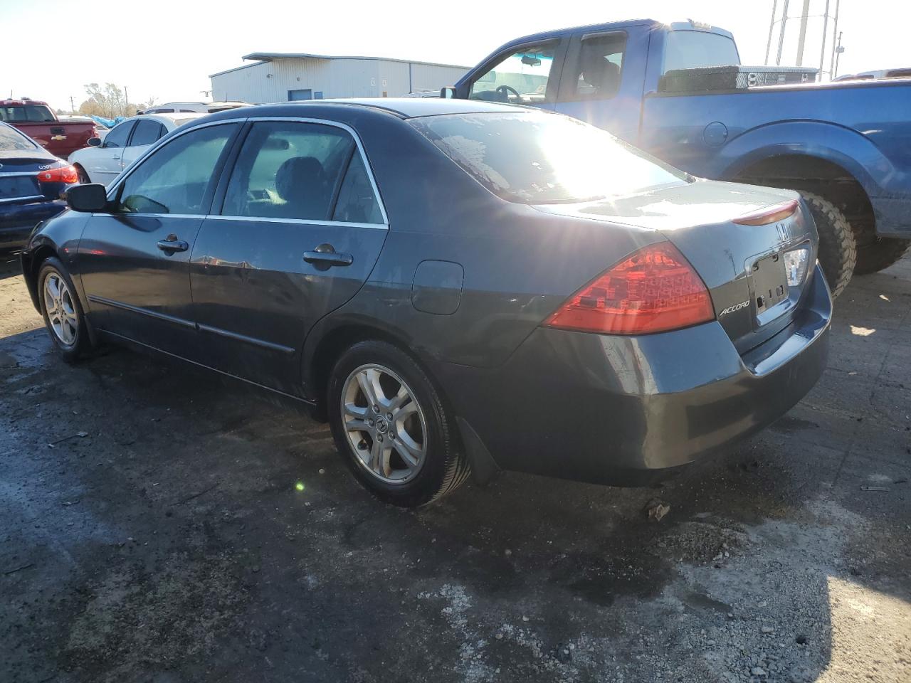 Изображение 2 2007 HONDA ACCORD SE 2007 с VIN JHMCM56327C017101