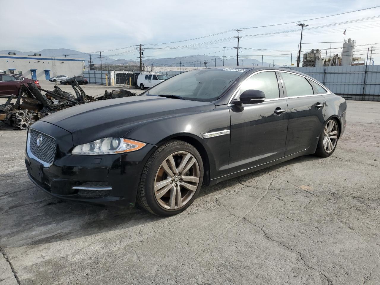 2011 JAGUAR XJL  2011 image