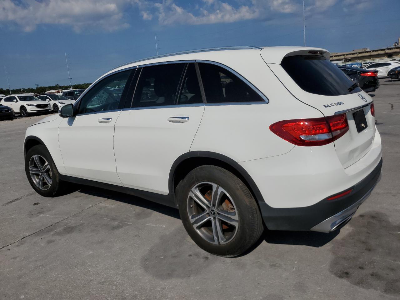 Obraz 2 z 2019 MERCEDES-BENZ GLC 300 2019 z VIN WDC0G4JB2K1005002