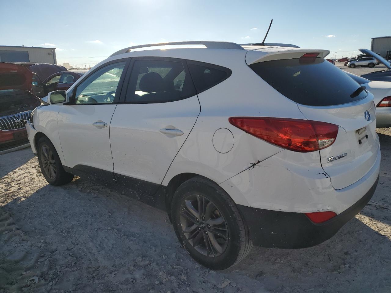 Image 2 of 2015 HYUNDAI TUCSON LIMITED 2015 with VIN KM8JU3AG9FU080613