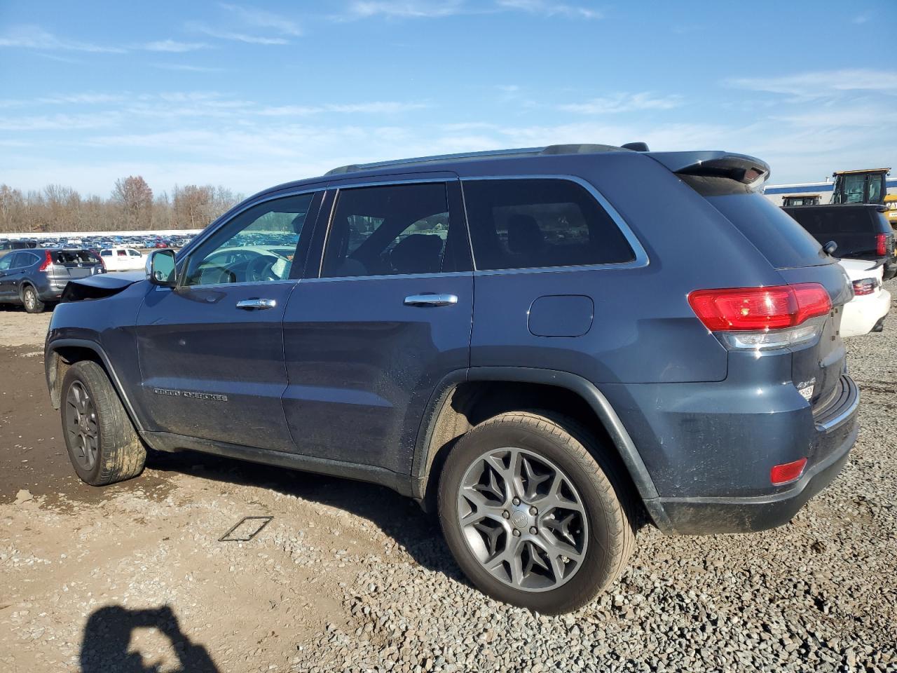 Image 2 of 2019 JEEP GRAND CHEROKEE LIMITED 2019 with VIN 1C4RJFBG0KC825569