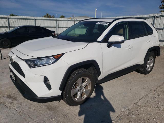 Image 1 of 2020 TOYOTA RAV4 XLE 2020 with VIN JTMP1RFV0LD058948