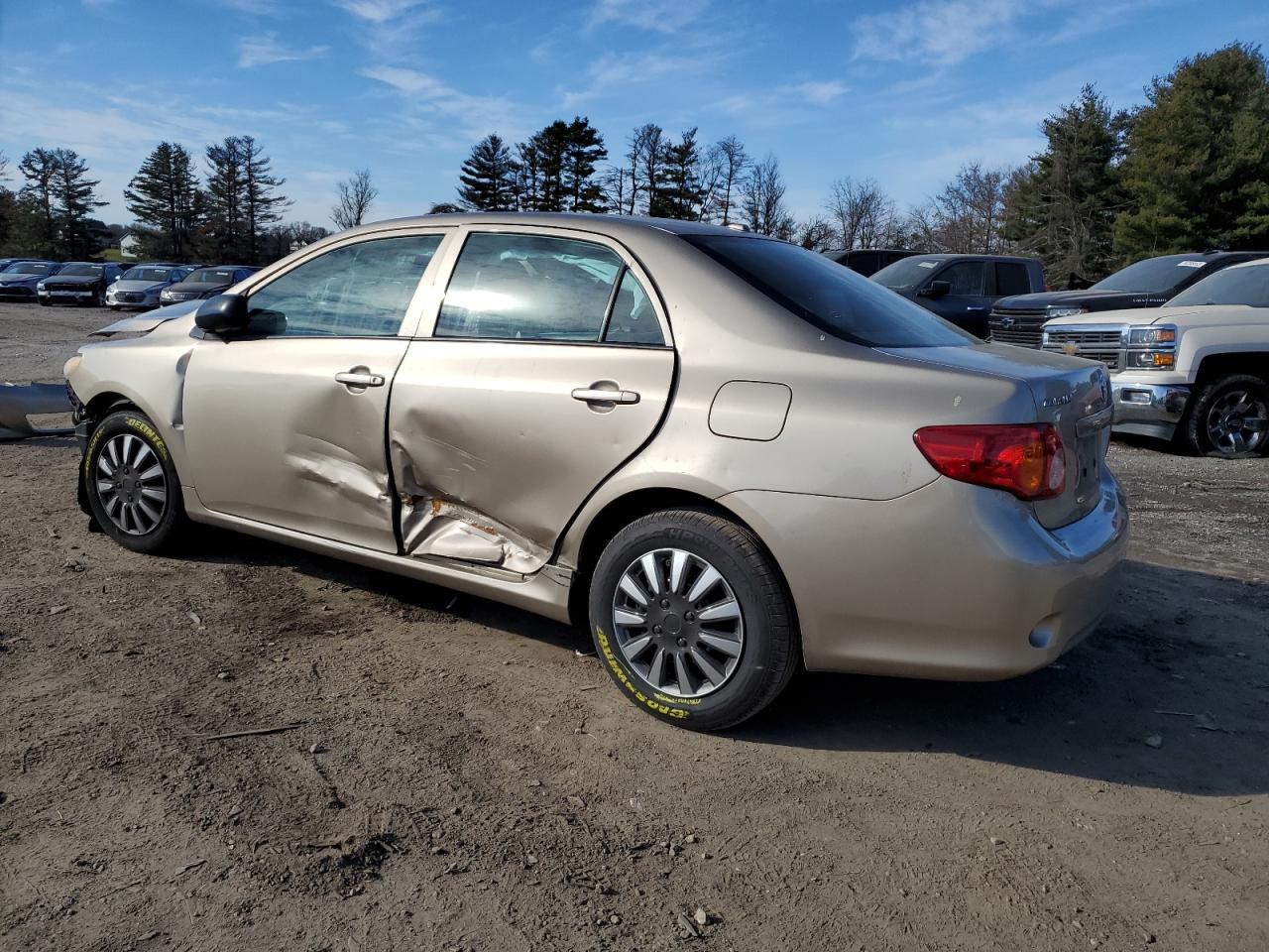 Изображение 2 2010 TOYOTA COROLLA BASE 2010 с VIN 2T1BU4EE8AC462211