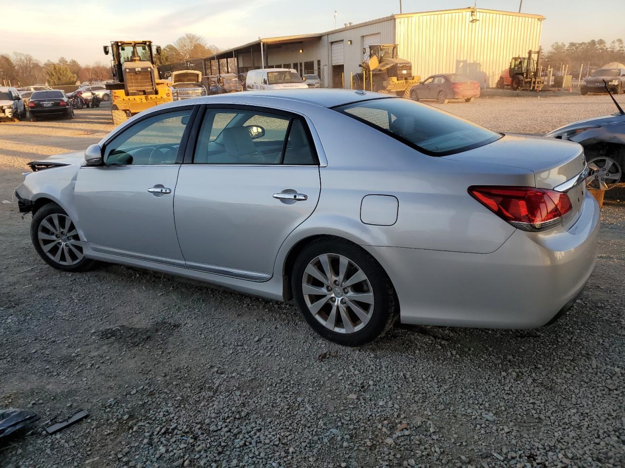 Изображение 2 2012 TOYOTA AVALON BASE 2012 с VIN 4T1BK3DBXCU452949