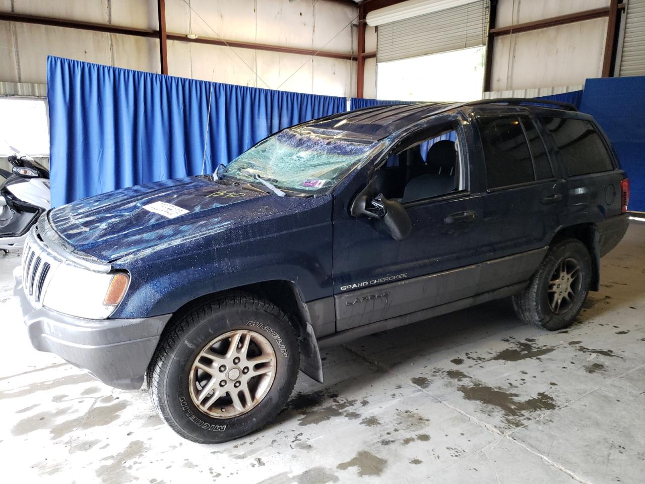 Image 1 of 2002 JEEP GRAND CHEROKEE LAREDO 2002 with VIN 1J4GW48S82C261642