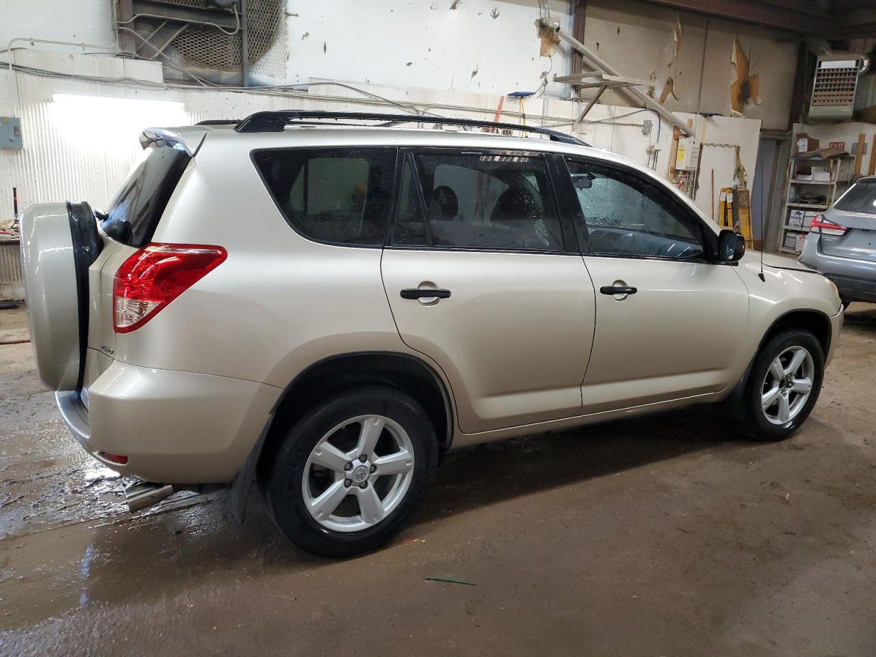 Obraz 3 z 2008 TOYOTA RAV4  2008 z VIN JTMBK33V986037603