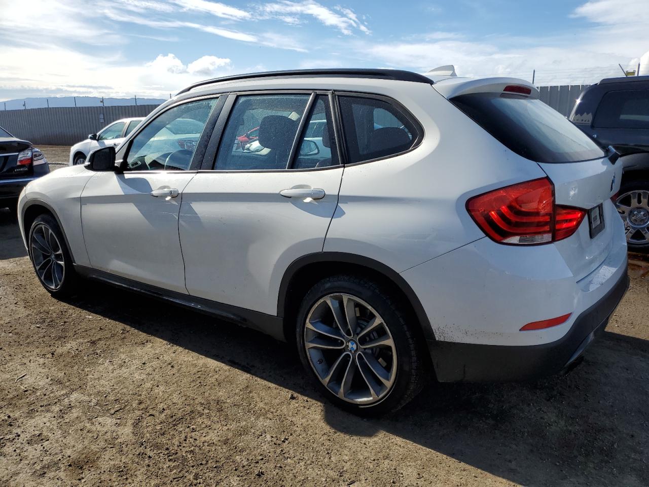 Image 2 of 2015 BMW X1 SDRIVE28I 2015 with VIN WBAVM1C54FV318218