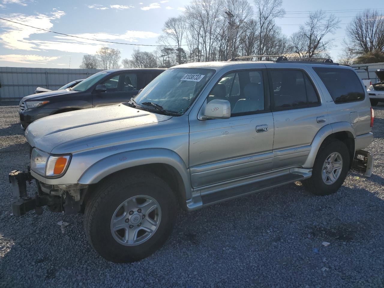 Image 1 of 2000 TOYOTA 4RUNNER LIMITED 2000 with VIN JT3GN87R6Y0156269